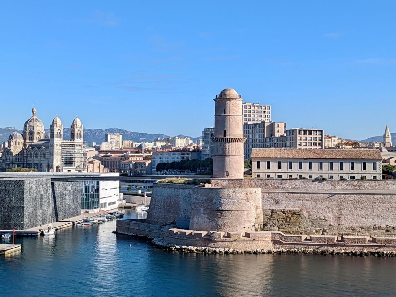 Vue Mer Le Panoramique Vieux-Port De Marselha Exterior foto